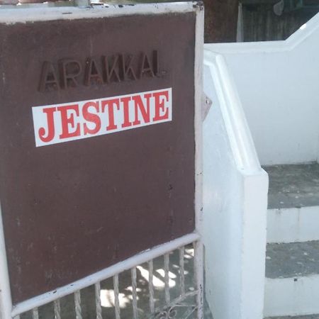Jestine Homestay Kochi Екстер'єр фото
